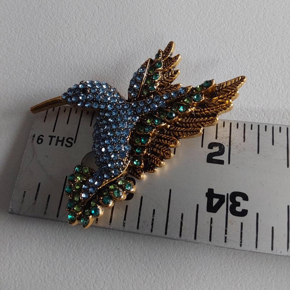 Sparkling Hummingbird Brooch with Blue and Green Crystals - Picture 3 of 3